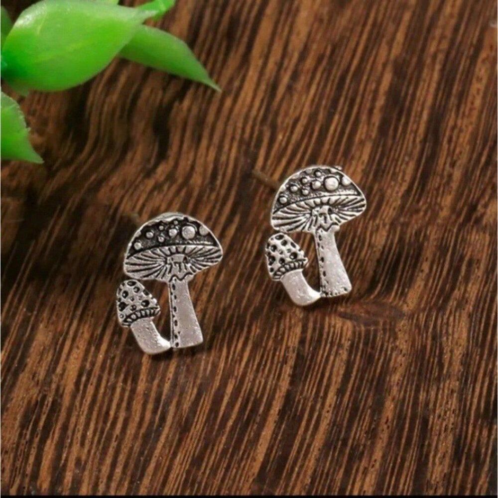 Silver Mushroom stud earrings